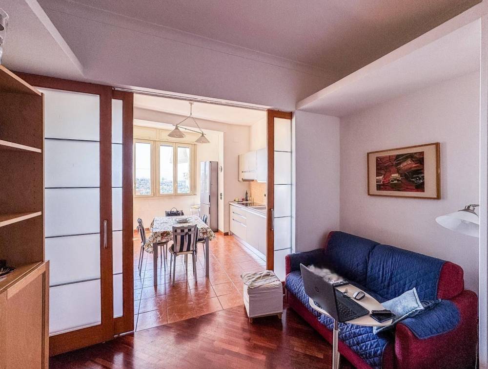 appartamento in vendita a Napoli in zona Vomero