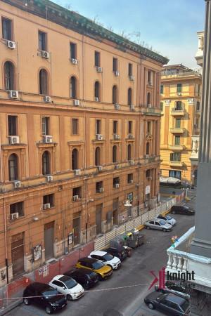 appartamento in vendita a Napoli in zona Chiaia