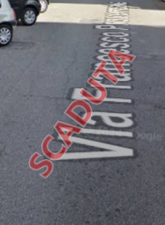 locale commerciale in vendita a Napoli