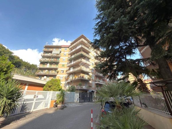 appartamento in vendita a Napoli in zona Arenella