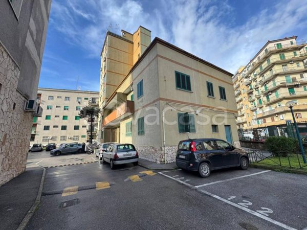 appartamento in vendita a Napoli in zona Fuorigrotta