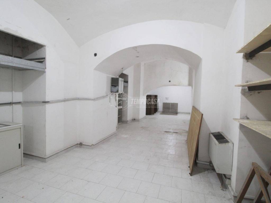 appartamento in vendita a Napoli in zona Chiaia