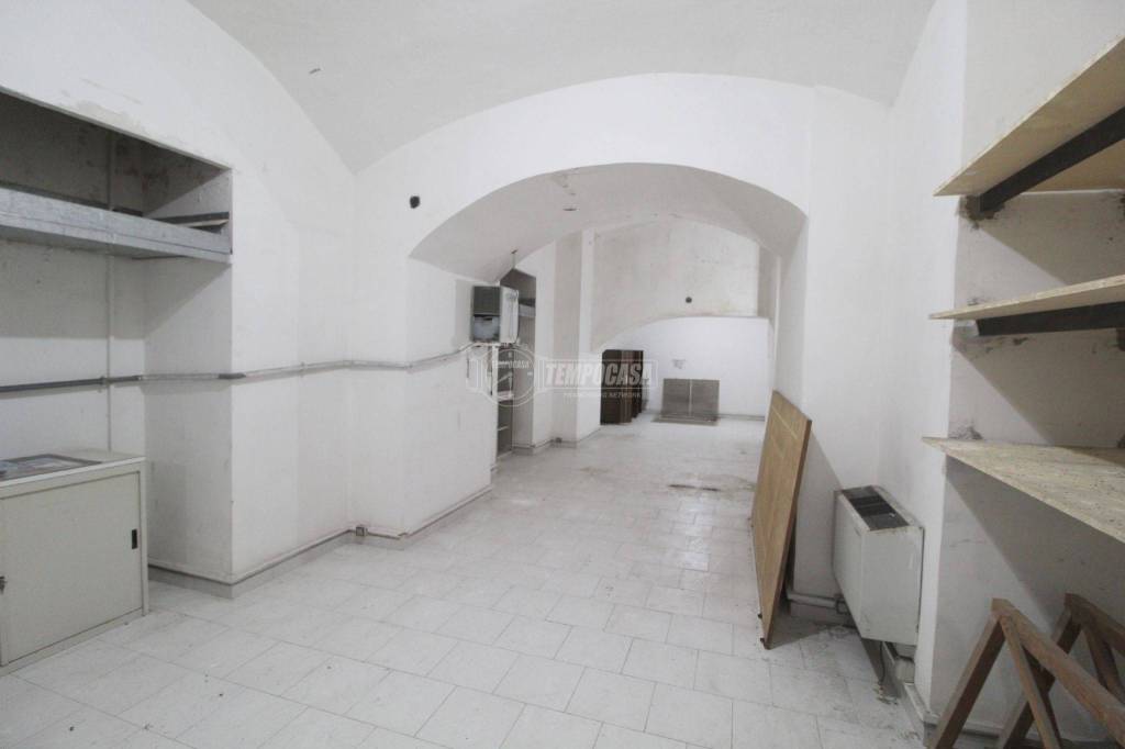 appartamento in vendita a Napoli in zona Chiaia