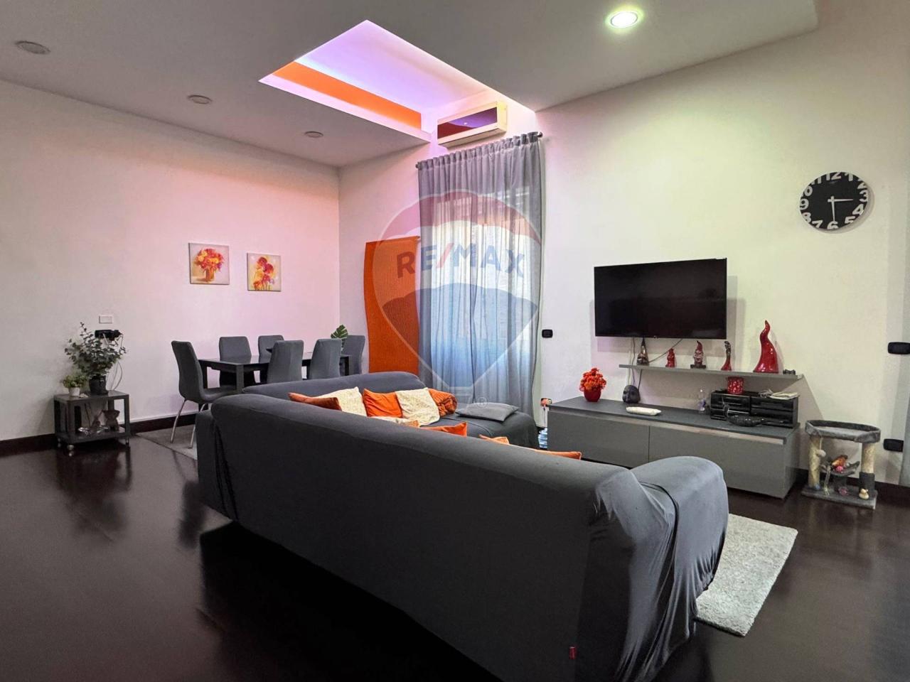 appartamento in vendita a Napoli in zona Poggioreale