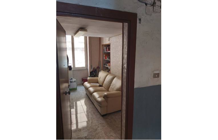 appartamento in vendita a Napoli in zona Mercato