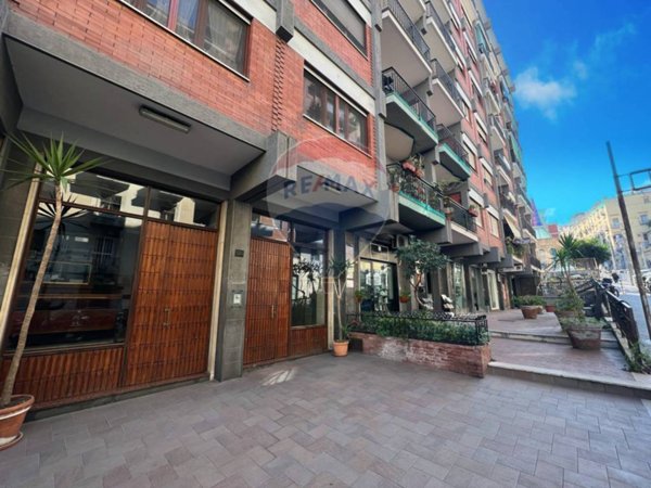 appartamento in vendita a Napoli in zona Avvocata