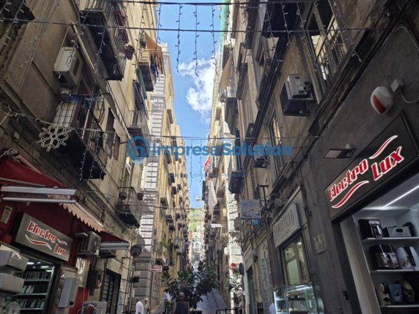 negozio in vendita a Napoli
