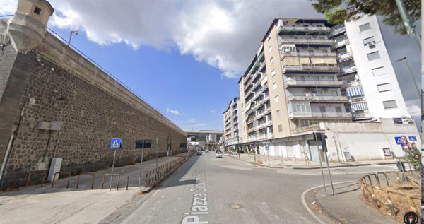 negozio in vendita a Napoli in zona Poggioreale