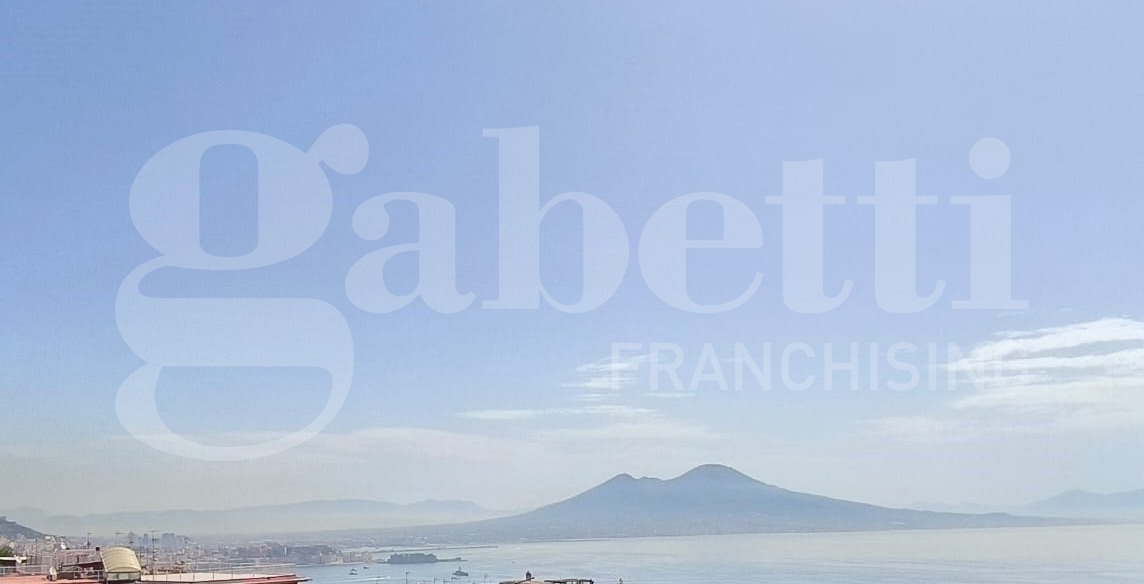 appartamento in vendita a Napoli in zona Posillipo