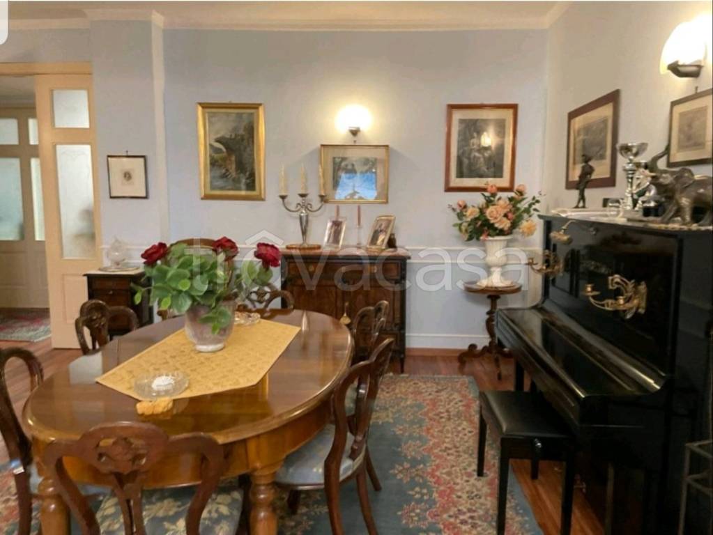 appartamento in vendita a Napoli in zona Posillipo