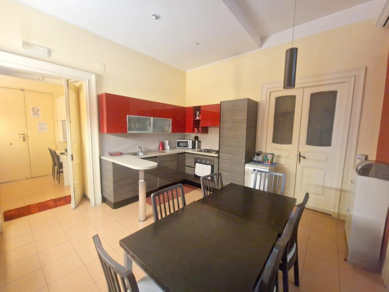 appartamento in vendita a Napoli in zona Pendino / San Giuseppe