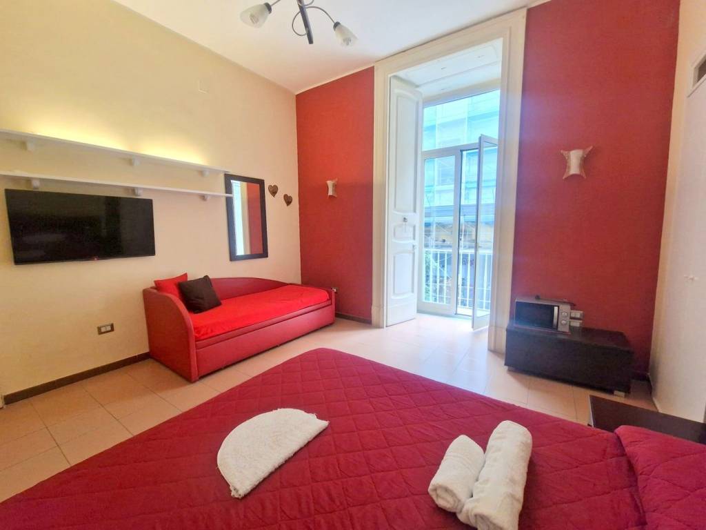 appartamento in vendita a Napoli in zona Pendino / San Giuseppe