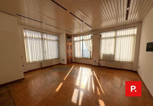 appartamento in vendita a Napoli in zona Vicaria