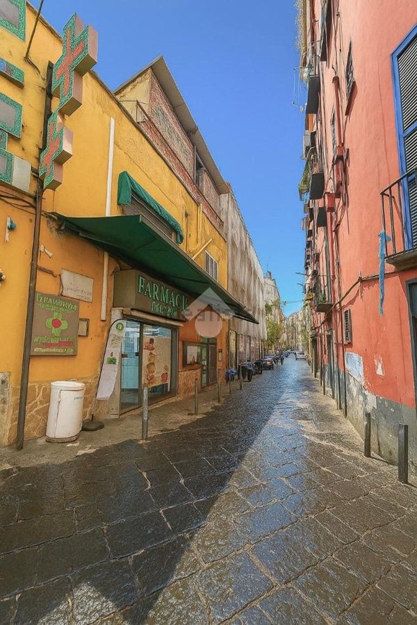 appartamento in vendita a Napoli in zona Pendino / San Giuseppe