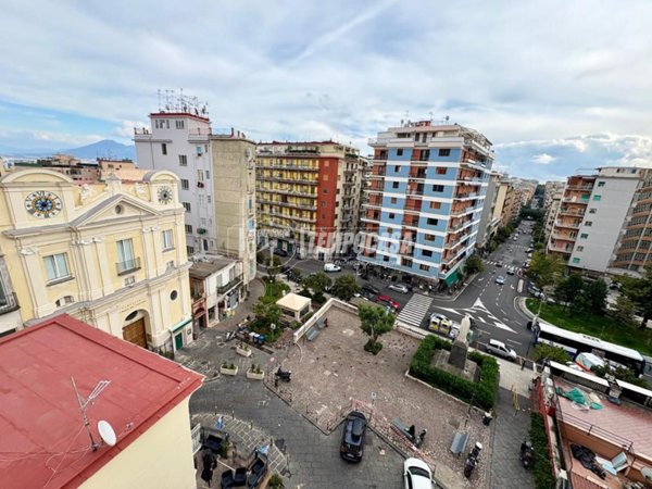 appartamento in vendita a Napoli in zona Arenella