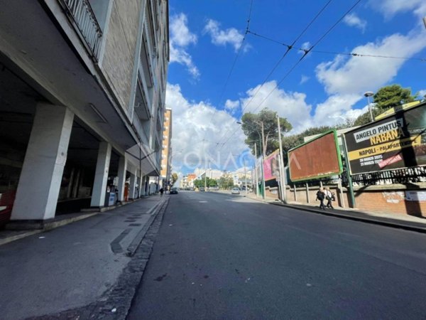 appartamento in vendita a Napoli in zona Camaldoli