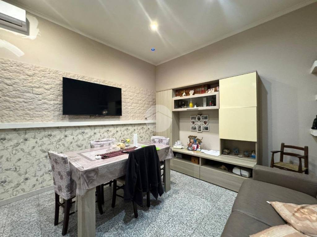 appartamento in vendita a Napoli in zona Secondigliano