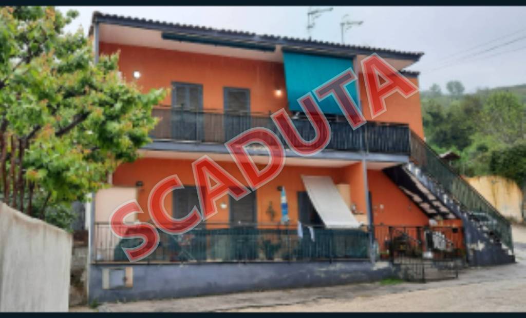 appartamento in vendita a Napoli in zona Pianura