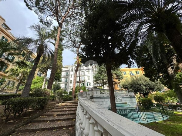appartamento in vendita a Napoli