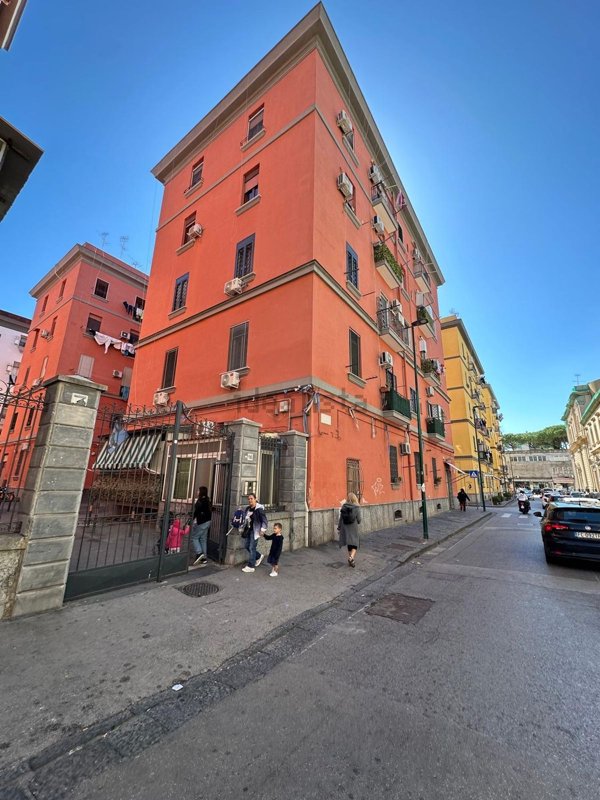 appartamento in vendita a Napoli in zona Fuorigrotta