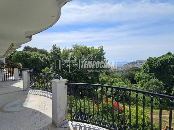 appartamento in vendita a Napoli in zona Capodimonte / Colli Aminei