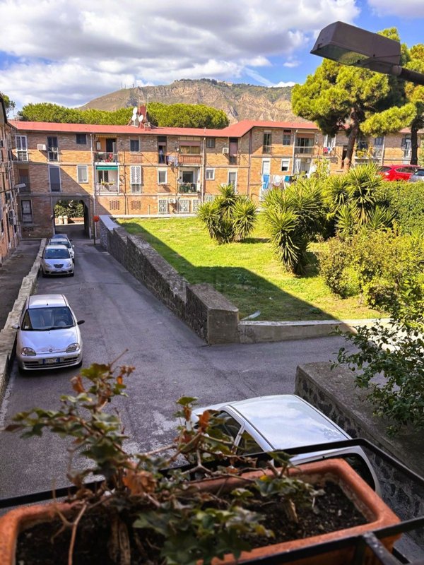 appartamento in vendita a Napoli in zona Soccavo