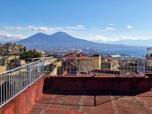 appartamento in vendita a Napoli in zona Vomero