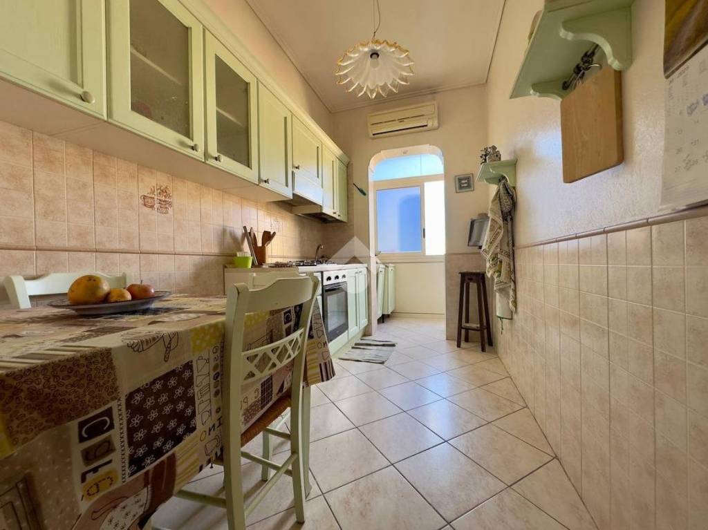 appartamento in vendita a Napoli in zona Fuorigrotta