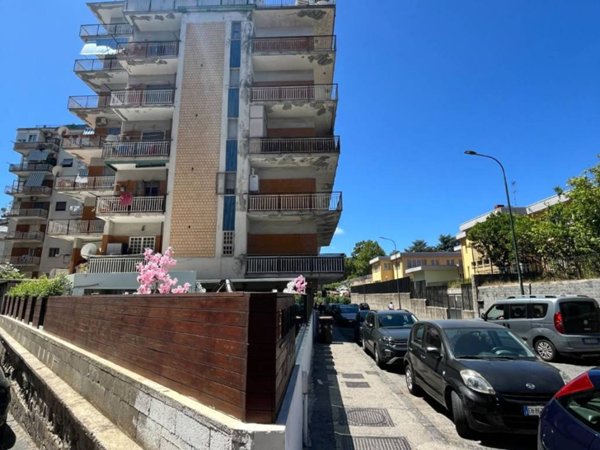 appartamento in vendita a Napoli in zona Camaldoli