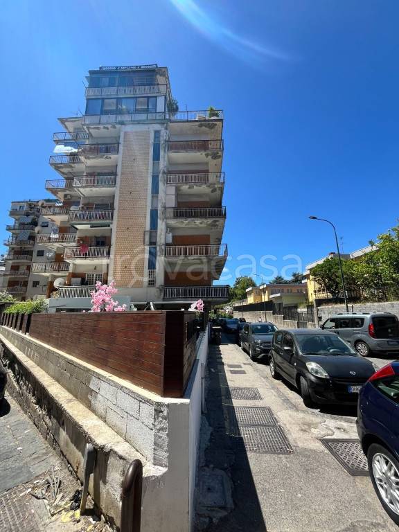 appartamento in vendita a Napoli