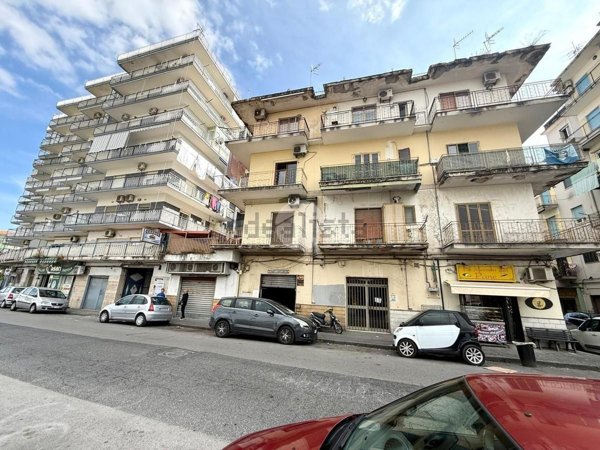 appartamento in vendita a Napoli in zona Secondigliano