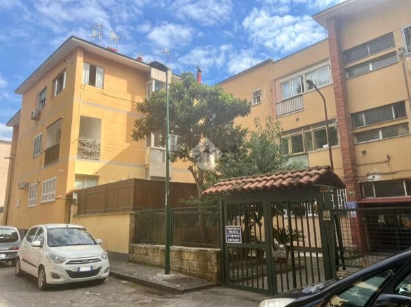 appartamento in vendita a Napoli in zona Soccavo