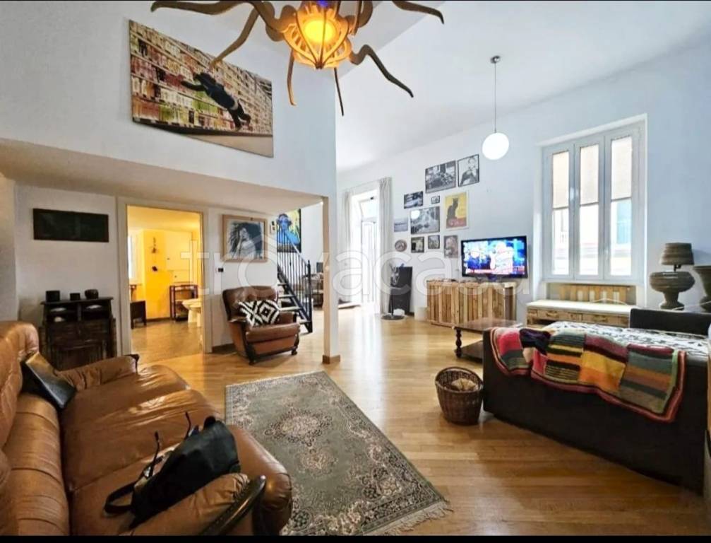 appartamento in vendita a Napoli in zona Bagnoli