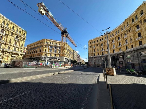 appartamento in vendita a Napoli in zona Pendino / San Giuseppe