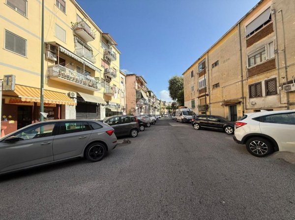 appartamento in vendita a Napoli in zona Fuorigrotta