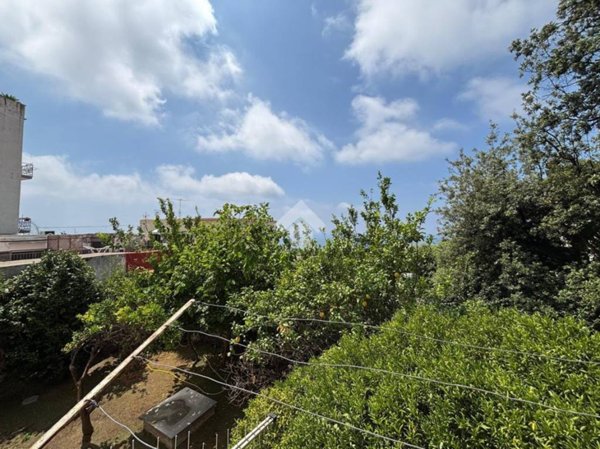 appartamento in vendita a Napoli in zona Posillipo