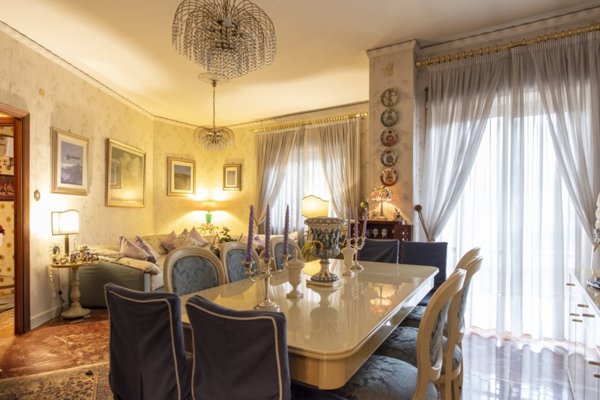 appartamento in vendita a Napoli in zona Vomero