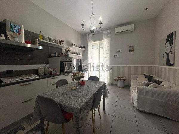 appartamento in vendita a Napoli in zona San Ferdinando