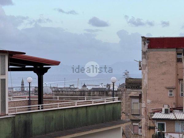 appartamento in vendita a Napoli in zona Stella