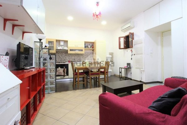 appartamento in vendita a Napoli in zona Arenella