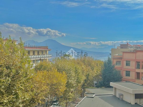 appartamento in vendita a Napoli