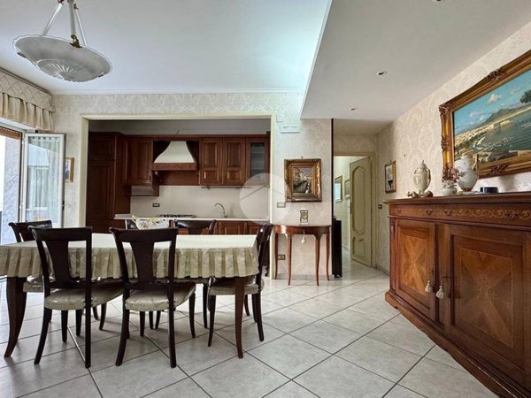 appartamento in vendita a Napoli in zona Vicaria