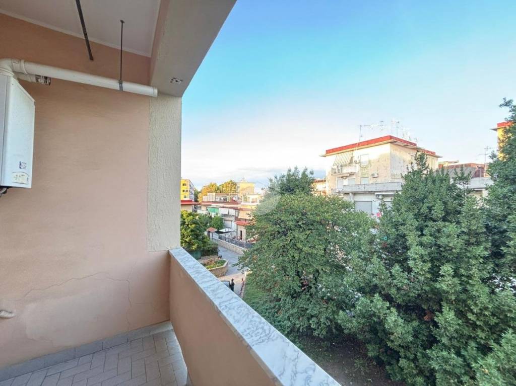 appartamento in vendita a Napoli in zona Capodichino
