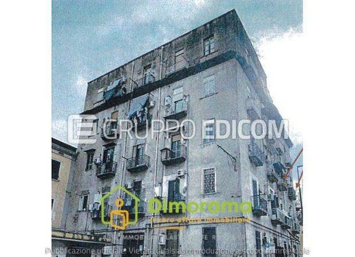 appartamento in vendita a Napoli in zona Fuorigrotta