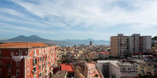 appartamento in vendita a Napoli in zona Arenella