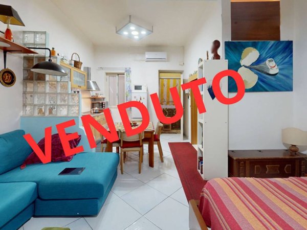 appartamento in vendita a Napoli in zona Pendino / San Giuseppe