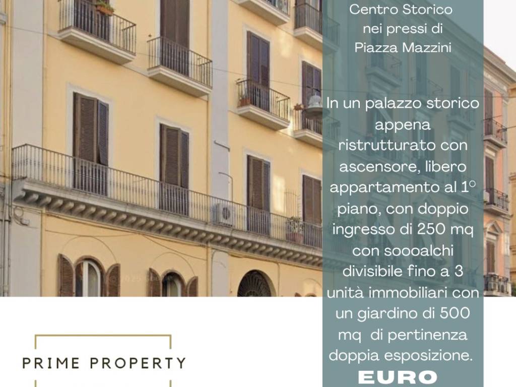 appartamento in vendita a Napoli in zona Avvocata