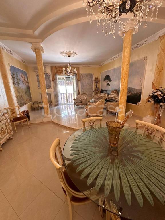 appartamento in vendita a Napoli in zona Pendino / San Giuseppe