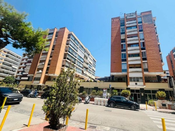 appartamento in vendita a Napoli in zona Fuorigrotta