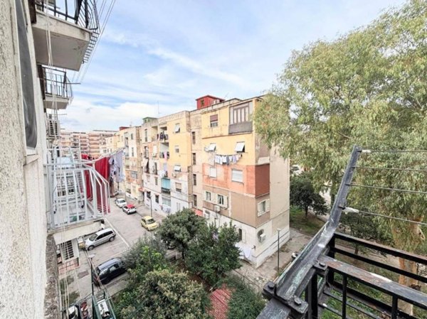 appartamento in vendita a Napoli in zona Zona Industriale-Ferrovia